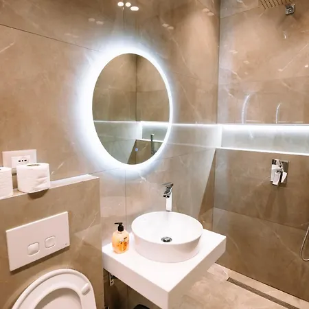 Barrikada Str Studio Apartment - The Nest Tirana