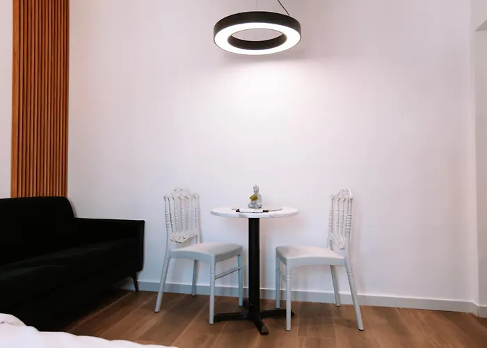 Barrikada Str - The Nest Apartmán *