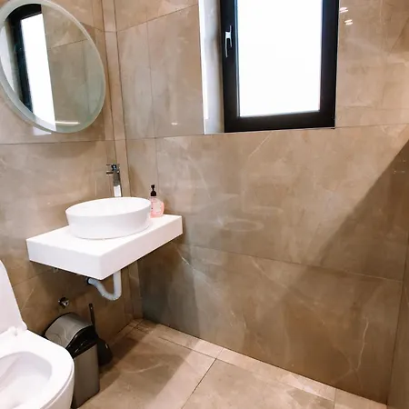 Barrikada Str Studio Apartment - The Nest *