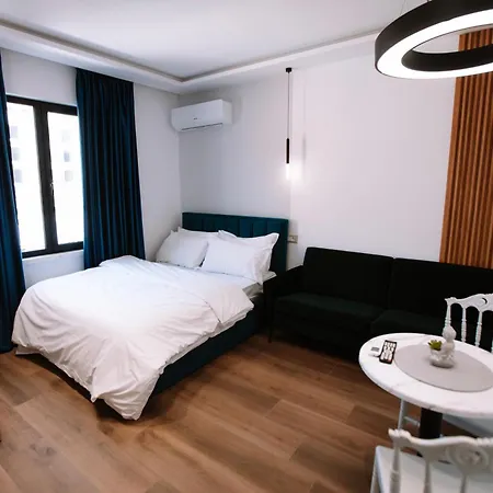 Barrikada Str Studio Apartment - THE NEST