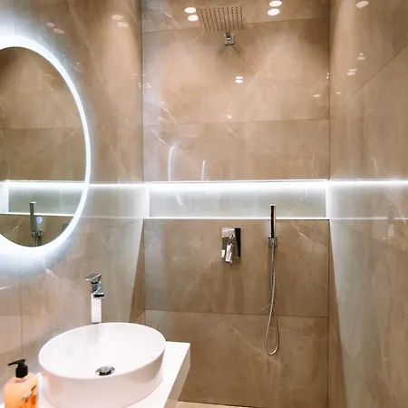 Barrikada Str Studio Apartment - THE NEST * Tirana