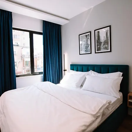 Barrikada Str Studio Apartment - THE NEST Lägenhet